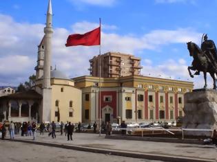 Φωτογραφία για ΕΠΙΚΙΝΔΥΝΟΙ ΚΑΚΟΠΟΙΟΙ ΑΠΕΔΡΑΣΑΝ ΑΠΟ ΦΥΛΑΚΗ ΤΩΒ ΤΙΡΑΝΩΝ