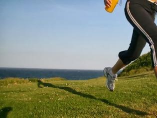 Φωτογραφία για Γιατί τα σημερινά παιδιά δεν μπορούν να τρέξουν όσο γρήγορα έτρεχαν οι γονείς τους