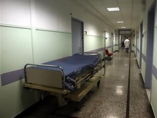 Φωτογραφία για Αχαϊα: Ξαφνικός θάνατος για τους οδηγούς νοσοκομείων - Σε διαθεσιμότητα από Δευτέρα δεκάδες υπάλληλοι νοσοκομείων