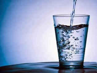 Φωτογραφία για Εμφιαλωμένο VS νερό βρύσης - Ποιο από τα δύο είναι καλύτερο για την υγεία μας