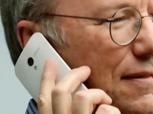 Φωτογραφία για Eric Schmidt: Πάρτε κινητά με Android και αφήστε τα iPhone