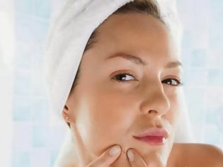 Φωτογραφία για Αντιμετώπισε ένα ανεπιθύμητο σπυράκι σε 3 απλές κινήσεις!