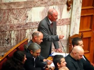 Φωτογραφία για Χαμός στη Βουλή: Άγρια κόντρα Αρβανίτη με το προεδρείο της Βουλής