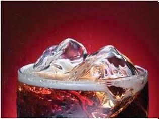 Φωτογραφία για Επτά άγνωστες χρήσεις της Coca-Cola - Καθαρίζει και απαλύνει τους πόνους