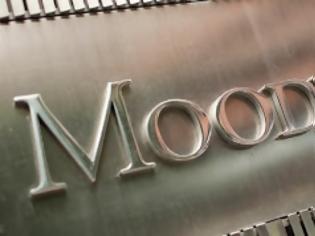 Φωτογραφία για Moody's: Κατά 2 μονάδες αναβάθμισε την Ελλάδα