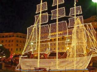 Φωτογραφία για Κόκκινο καράβι θα στολίζει φέτος την πλατεία Συντάγματος