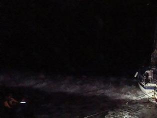 Φωτογραφία για Θρίλερ με θαλαμηγό ανοικτά του Λεωνιδίου - Πλέει ακυβέρνητη ενώ πνέουν άνεμοι 7 μποφόρ