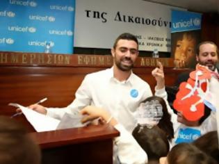 Φωτογραφία για Ο ΟΛΥΜΠΙΑΚΟΣ ΣΤΗΡΙΖΕΙ ΕΜΠΡΑΚΤΑ ΤΗ UNICEF! *ΒΙΝΤΕΟ*