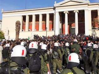 Φωτογραφία για ΣΥΓΚΕΝΤΡΩΣΗ ΚΑΙ ΠΟΡΕΙΑ ΣΤΟ ΣΥΝΤΑΓΜΑ ΣΤΗ ΜΝΗΜΗ ΤΟΥ ΑΛΕΞΗ ΓΡΗΓΟΡΟΠΟΥΛΟΥ