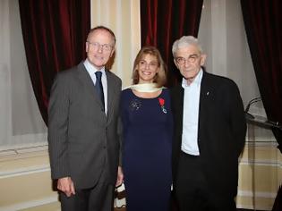 Φωτογραφία για H Πρόεδρος ΔΣ του Κρατικού Μουσείου Σύγχρονης Τέχνης κ. Κατερίνα Κοσκινά τιμήθηκε από τον Γάλλο Πρέσβη