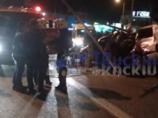 Φωτογραφία για ΠΡΙΝ ΛΙΓΟ: Σοβαρό ατύχημα στην Λ. Μαραθώνος