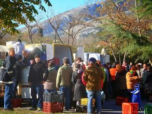 Φωτογραφία για Πανζουρλισμός για τρόφιμα «Χωρίς Μεσάζοντες» στην Ξάνθη [video]