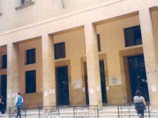 Φωτογραφία για Αρχίζουν τα μαθήματα στη Νομική, σπάει το μέτωπο της απεργίας στο ΕΚΠΑ