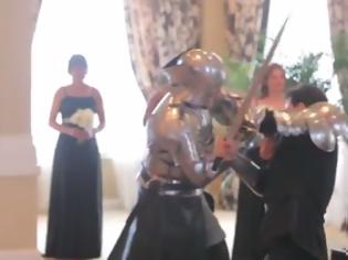 Φωτογραφία για Νίντζα εισέβαλε σε γάμο – τον εξουδετέρωσε παράνυφος! Το βίντεο που κάνει θραύση στο διαδίκτυο!