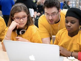 Φωτογραφία για Μαθήματα υπολογιστών στα παιδιά από την Apple