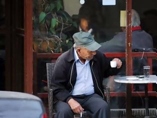 Φωτογραφία για Πρόστιμο 500 ευρώ σε καφενείο επειδή κάπνιζε ο... μοναδικός πελάτης