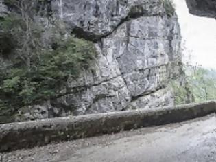 Φωτογραφία για Ο απαγορευμένος δρόμος της Γαλλίας - Ομορφιά και κίνδυνος συνυπάρχουν στο ίδιο φόντο [εικόνες]