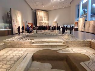 Φωτογραφία για Επίσκεψη των ΚΑΠΗ στο νέο Αρχαιολογικό Μουσείο της Πάτρας