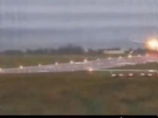 Φωτογραφία για Τρομακτική προσγείωση αεροσκάφους στο Μπρίστολ [Video]