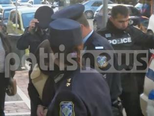 Φωτογραφία για Ηλεία: Ξεκίνησε η δίκη της μαύρης χήρας - Κατηγορείται ότι δολοφόνησε και τσιμέντωσε 42χρονο επιχειρηματία