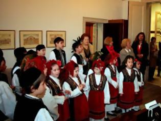 Φωτογραφία για Eυχές του περιφερειάρχη κεντρικής Μακεδονίας Απόστολου Τζιτζικώστα για τα Χριστούγεννα