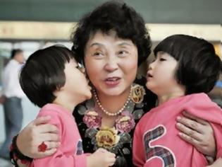 Φωτογραφία για Μια 60χρονη Κινέζα γέννησε δίδυμα