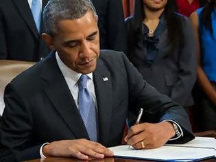 Φωτογραφία για Ο Ομπάμα έβαλε την υπογραφή του στις περικοπές δαπανών