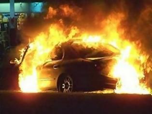 Φωτογραφία για Ηλεία: Στις φλόγες αυτοκίνητο στα Λεχαινά