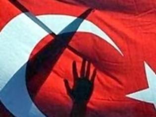 Φωτογραφία για Τουρκία: Ποιοι γλίτωσαν την προσαγωγή
