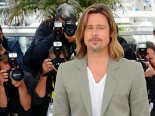 Φωτογραφία για Σάλος με αφίσα του Brad Pitt: Την απέσυραν γιατί θεωρήθηκε ρατσιστική!