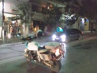 Φωτογραφία για Πάτρα–Τώρα: Κλειστή η άνοδος στη Γούναρη – ΙΧ συγκρούστηκε με μοτοσικλέτα - Δείτε φωτο