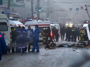 Φωτογραφία για Νέο λουτρό αίματος στο Βόλγκογκραντ - Δέκα νεκροί από έκρηξη σε τρόλεϊ