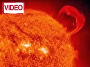 Φωτογραφία για Το αναποδογύρισμα του Ήλιου σε βίντεο της NASA