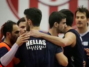 Φωτογραφία για ΜΕ ΕΡΥΘΡΟΛΕΥΚΟ... ΑΡΩΜΑ Η 12ΑΔΑ ΤΗΣ ΕΘΝΙΚΗΣ ΓΙΑ ΣΛΟΒΑΚΙΑ