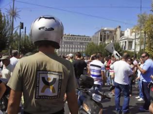 Φωτογραφία για Όργιο πλαστών πιστοποιητικών στο δημόσιο – Ψεύτικες και οι βεβαιώσεις εντοπιότητας στην Αθήνα