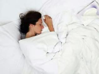 Φωτογραφία για Πως να κοιμηθείτε καλύτερα όταν έχετε κρυολογήσει