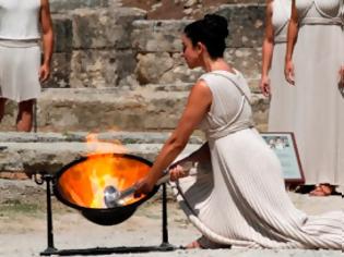 Φωτογραφία για Ακλόνητη η Φλόγα στην Αρχαία Ολυμπία!