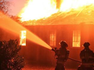 Φωτογραφία για Πυρκαγιές ξεσπίτωσαν δύο οικογένειες στην Πιερία