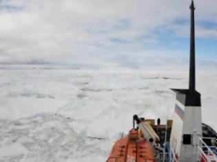 Φωτογραφία για Ανταρκτική: Το παγοθραυστικό εγκλωβίστηκε στους πάγους