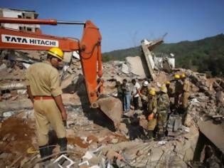 Φωτογραφία για Τουλάχιστον 14 οι νεκροί από την κατάρρευση κτιρίου στην Ινδία