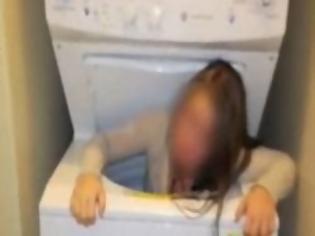 Φωτογραφία για Σφήνωσε στο πλυντήριο 11χρονη που έπαιζε κρυφτό! [video]