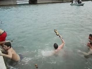 Φωτογραφία για Ο αγιασμός των υδάτων στο λιμάνι της Λευκάδας [video]