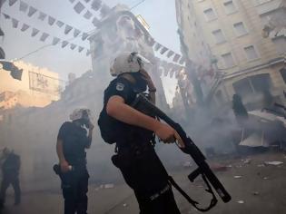 Φωτογραφία για Απολύθηκαν 350 αστυνομικοί στην Τουρκία