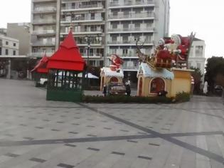 Φωτογραφία για Πάτρα: Το Χριστουγεννιάτικο χωριό φεύγει, το καρναβάλι έρχεται...