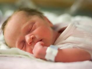 Φωτογραφία για Οσα μωρά γεννιούνται με εξωσωματική, κινδυνεύουν από επιπλοκές