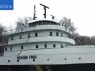 Φωτογραφία για Φορτηγό πλοίο 90 ετών μετατράπηκε σε εξοχικό σπίτι [video]