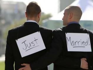 Φωτογραφία για ΗΠΑ: Αναγνωρίστηκαν εκατοντάδες γάμοι ομοφυλοφίλων