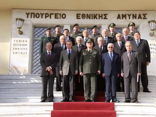 Φωτογραφία για Επίσκεψη Διατελεσάντων Αρχηγών ΓΕΣ και ΓΕΕΘΑ στο Γενικό Επιτελείο Στρατού