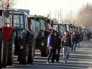 Φωτογραφία για «Ζεσταίνουν» τα τρακτέρ οι αγρότες στη Θεσσαλία