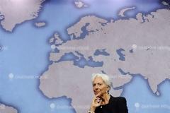 ΥΦΕΣΗ 4,7% ΚΑΙ ΑΡΝΗΤΙΚΟ ΠΛΗΘΩΡΙΣΜΟ ΠΡΟΒΛΕΠΕΙ ΤΟ ΔΝΤ ΓΙΑ ΤΗΝ ΕΛΛΑΔΑ